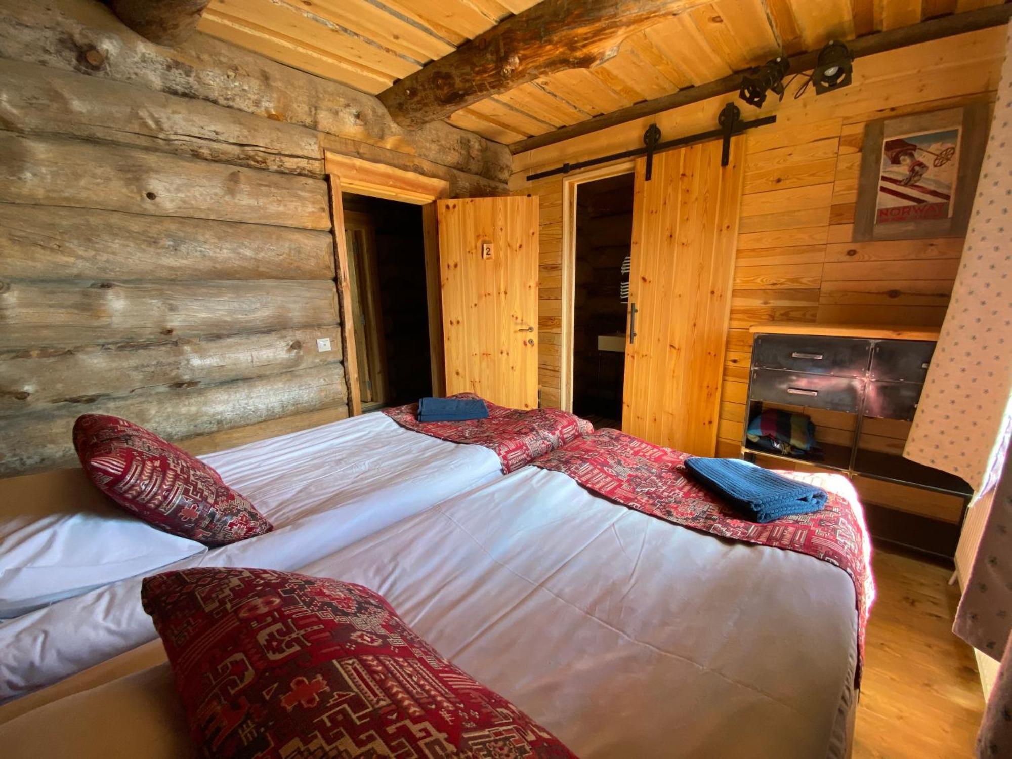 Mountain Cricket Chalets And Apartments Gudauri Ngoại thất bức ảnh