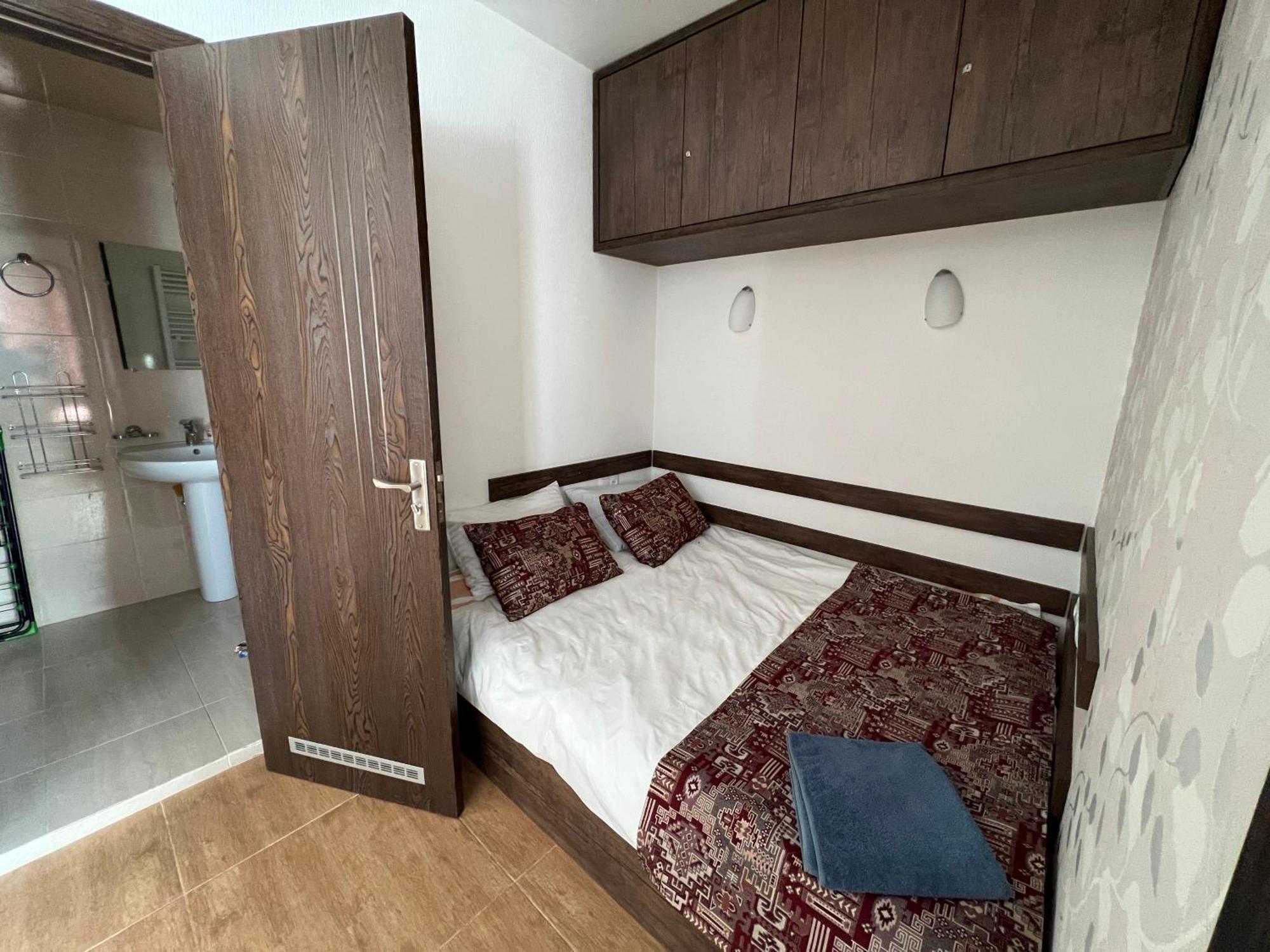 Mountain Cricket Chalets And Apartments Gudauri Phòng bức ảnh