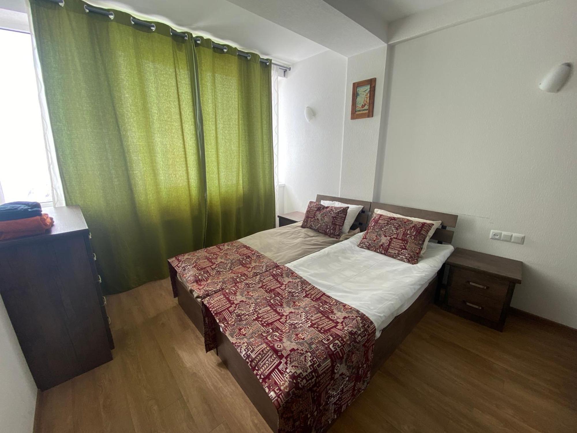 Mountain Cricket Chalets And Apartments Gudauri Phòng bức ảnh