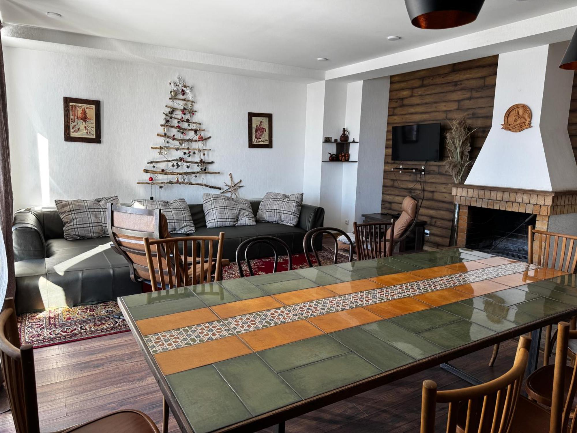 Mountain Cricket Chalets And Apartments Gudauri Phòng bức ảnh